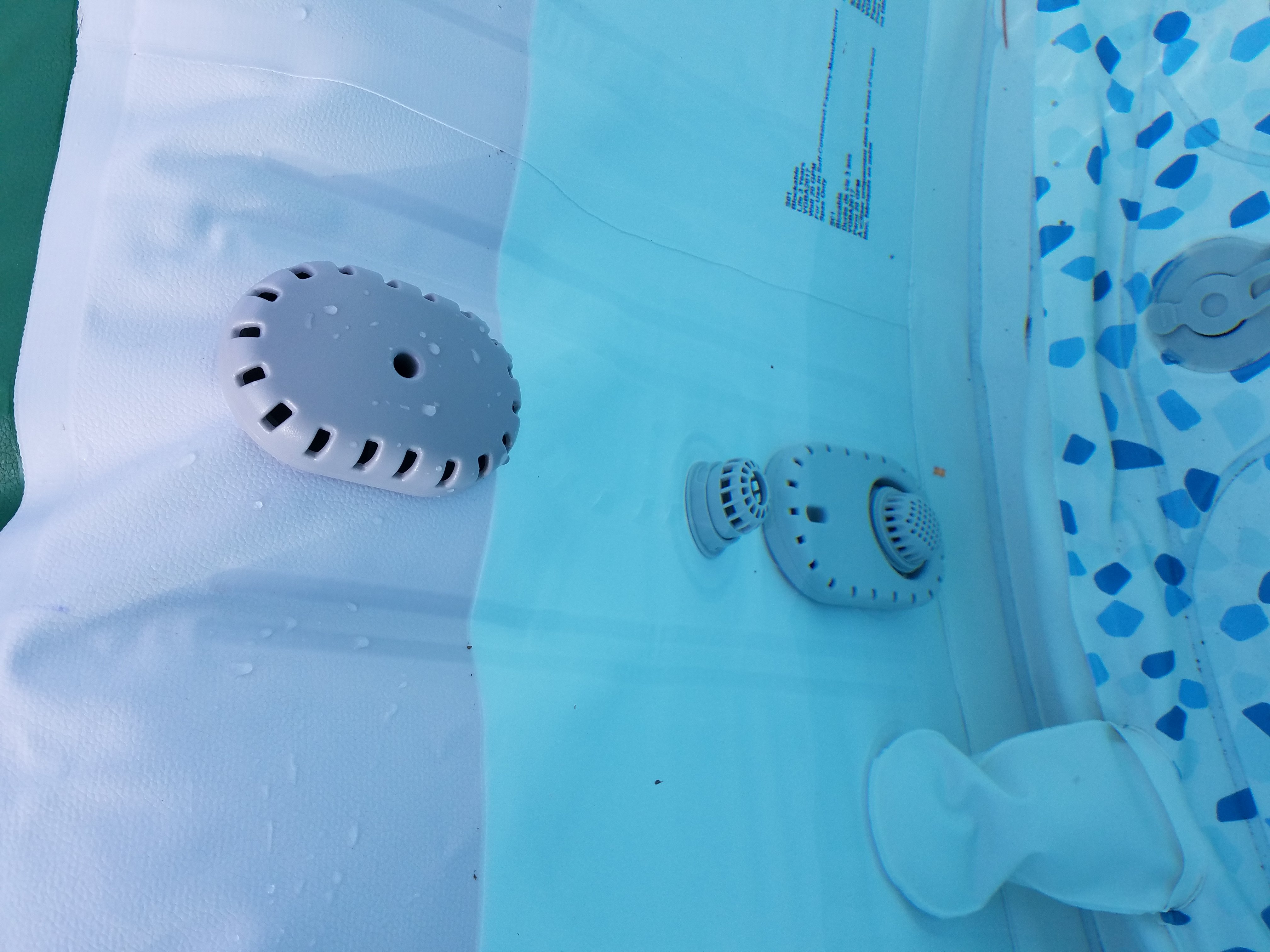 Saluspa liner leaking air behind filter housing Page 2 Portable Hot